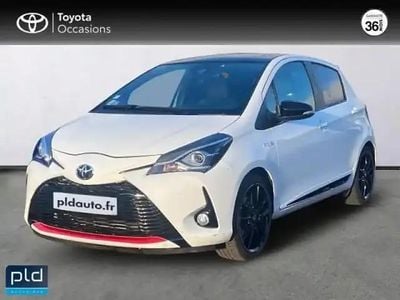 Blanc pur biton toit noir Occasion 2020 Toyota Yaris Hybrid Sport Berline | 16 990 € (Prix juste)