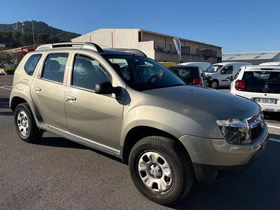 Beige Occasion 2013 Dacia Duster Lauréate SUV | 8 290 € (Prix assez cher)