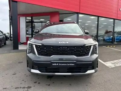 Gris cosmique métallisé Occasion 2025 Kia Sorento Premium SUV | 58 990 € (Prix cher)