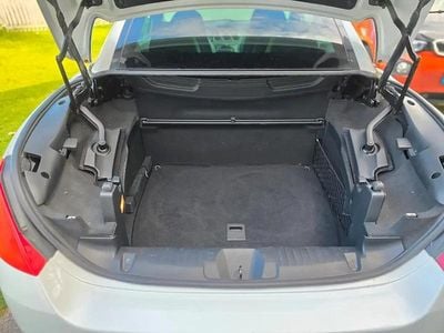 Blanc Occasion 2009 Peugeot 308 CC Sport Cabriolet | 5 000 € (Prix juste)