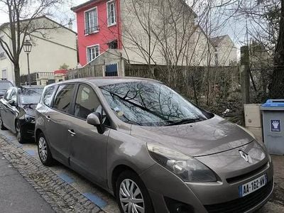 Occasion 2009 Renault Grand Scénic III Expression Monospace | 3 300 € (Prix assez cher)