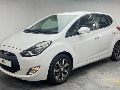 Blanc Occasion 2018 Hyundai i20 Monospace | 10 490 € (Prix assez cher)