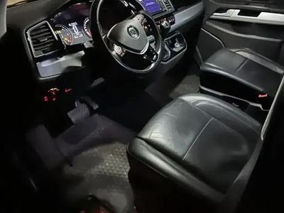 Noir Occasion 2018 VW Caravelle Highline Monospace | 37 500 €