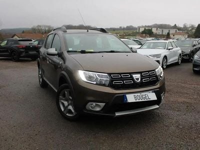 Brun Occasion 2017 Dacia Sandero Stepway Berline | 8 990 € (Prix juste)