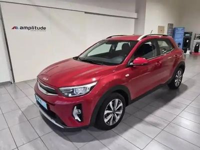 Rouge grenadine métallisé Occasion 2022 Kia Stonic Active SUV | 13 999 € (Prix juste)