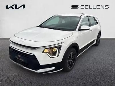 Blanc Occasion 2023 Kia Niro Motion SUV | 22 780 € (Bon prix)