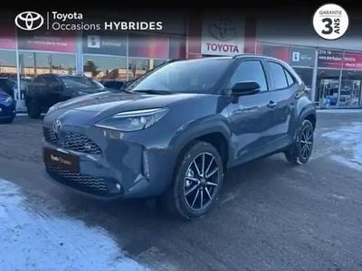 Occasion Toyota Yaris Cross Sport 2025 Gris météore/toit noir métallisé SUV