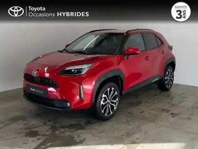 Rouge intense (m) Occasion 2024 Toyota Yaris Cross Design SUV | 23 980 € (Prix juste)