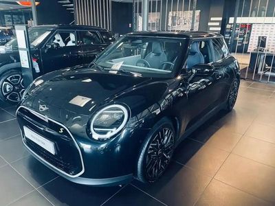Noir Occasion 2024 Mini Cooper SE Favoured Citadine | 35 520 € (Prix cher)