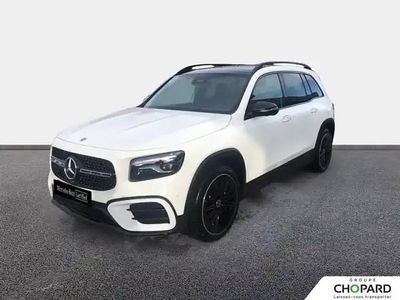 Polar white Occasion 2025 Mercedes GLB200 SUV | 58 990 €