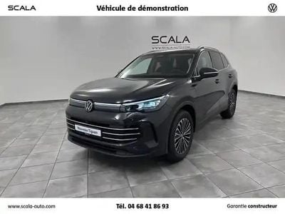 Gris Occasion 2025 VW Tiguan Elegance SUV | 49 490 €