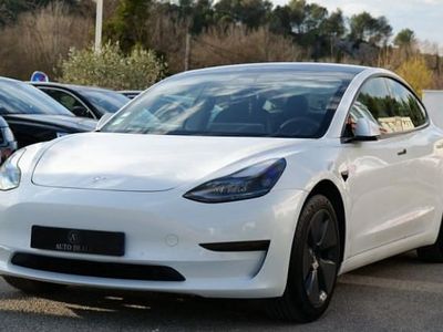 Blanc Occasion 2021 Tesla Model 3 Standard Range Berline | 18 990 € (Prix juste)