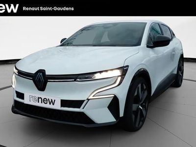 Blanc Occasion 2022 Renault Megane E-Tech Techno Berline | 18 690 € (Prix juste)