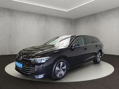 Noir Occasion 2024 VW Passat Elegance Break | 47 100 € (Prix cher)