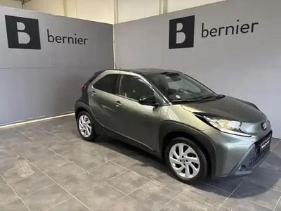 Biton vert cardamome métal/toit noir Occasion 2022 Toyota Aygo X Design SUV | 14 980 € (Prix juste)