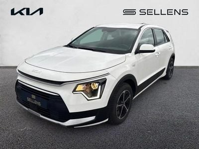 Blanc Occasion 2023 Kia Niro Motion SUV | 22 780 € (Bon prix)