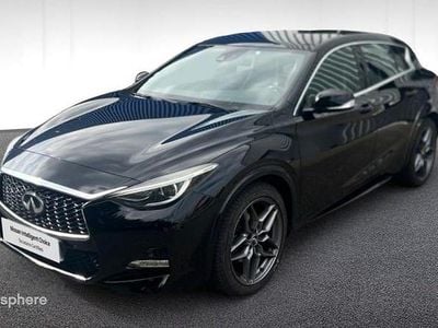 Infiniti Q30