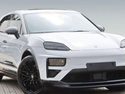 Occasion 2024 Porsche Macan Turbo SUV | 139 000 €