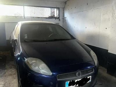 Bleu Occasion 2008 Fiat Bravo Dynamic Citadine | 800 €