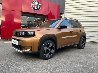 Bronze luna métallisé Occasion 2025 Fiat Grande Panda La Prima Citadine | 23 790 € (Prix assez cher)
