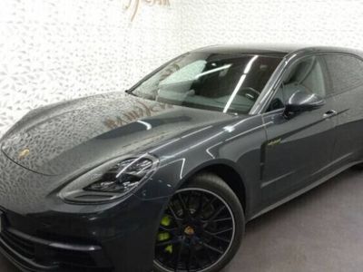 Porsche Panamera 4