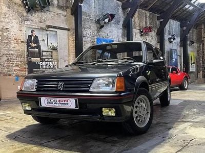Occasion Peugeot 205 GTi 114 ch (83 kW) 1989 Berline