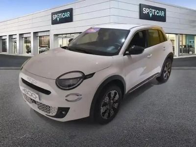 Ice white Nouvelle 2025 Fiat 600 Style SUV | 25 970 € (Prix juste)