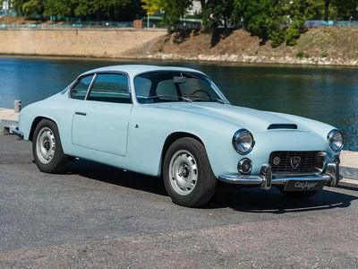 Occasion Lancia Flaminia 137 ch (100 kW) 1960 Bleu Coupé