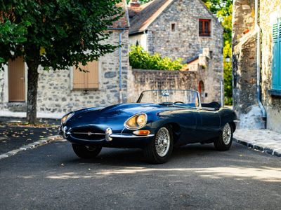 Occasion Jaguar E-Type 269 ch (197 kW) 1962 Bleu Cabriolet