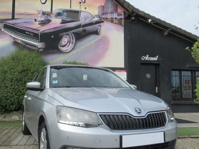 Gris Occasion 2015 Skoda Fabia Citadine | 5 999 €