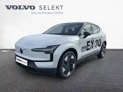 Blanc cristal metall Occasion 2024 Volvo EX30 Performance SUV | 39 990 € (Prix juste)