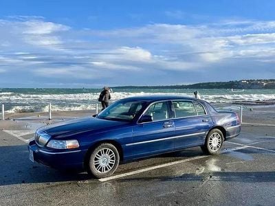 Occasion Lincoln Town Car 154 ch (113 kW) 2008 Bleu Berline