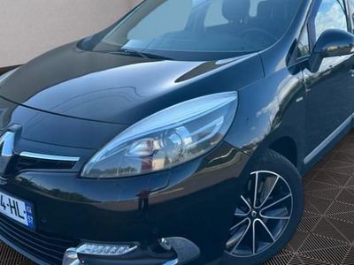 Noir Occasion 2013 Renault Grand Scénic III Bose Edition Monospace | 9 999 €