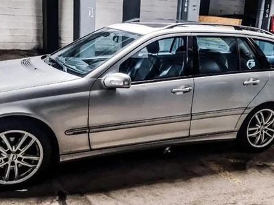 Gris Occasion 2003 Mercedes C220 Avantgarde Break | 3 200 €
