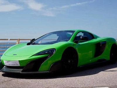 Vert Occasion 2016 McLaren 675LT Cabriolet | 244 990 €