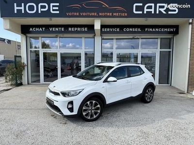 Blanc Occasion 2019 Kia Stonic Active SUV | 12 490 € (Prix juste)
