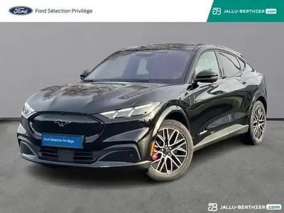 Noir Occasion 2025 Ford Mustang Mach-E Extended Range SUV | 54 989 €