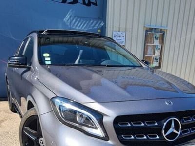 Mercedes GLA220