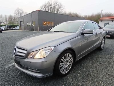 Gris Occasion 2011 Mercedes E220 Elegance Coupé | 7 800 €