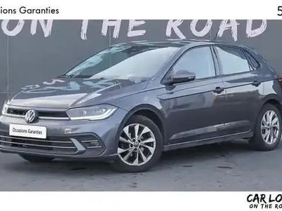 Gris Occasion 2022 VW Polo S Berline | 17 990 € (Prix juste)