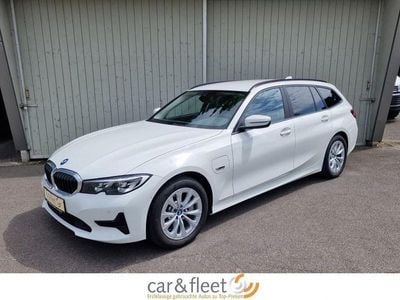 BMW 330e