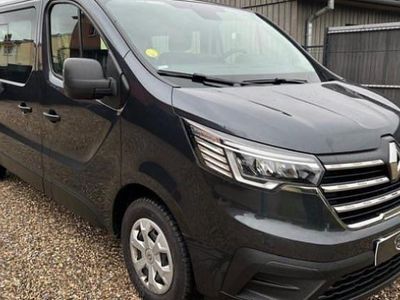 Gris Occasion 2023 Renault Trafic Monospace | 26 990 €