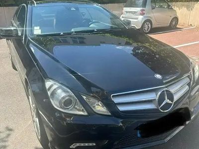 Noir Occasion 2010 Mercedes E250 Coupé | 9 400 €