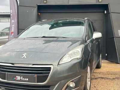Gris Occasion 2016 Peugeot 5008 Monospace | 4 990 €