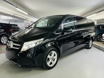 Mercedes V220