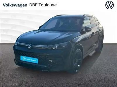 Noir Occasion 2025 VW Tiguan R-line SUV | 51 480 € (Prix cher)