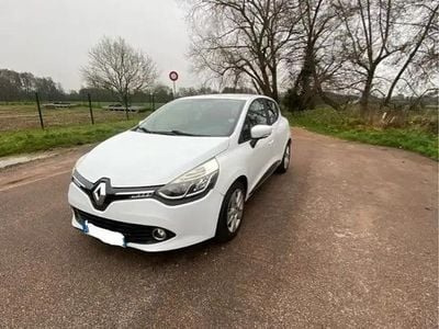 Blanc Occasion 2015 Renault Clio IV Business Berline | 11 500 € (Bon prix)