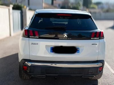 Blanc Occasion 2017 Peugeot 3008 S Berline | 15 000 €