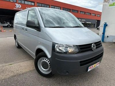 Gris Occasion 2010 VW T5 Van | 12 990 € (Prix cher)