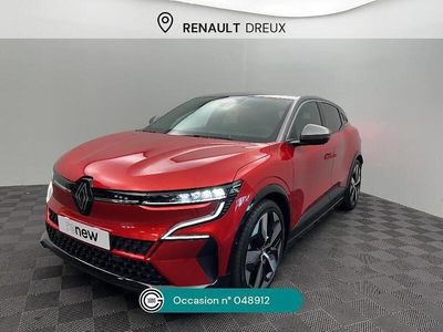 Rouge Occasion 2022 Renault Megane E-Tech Techno Berline | 22 990 € (Prix juste)